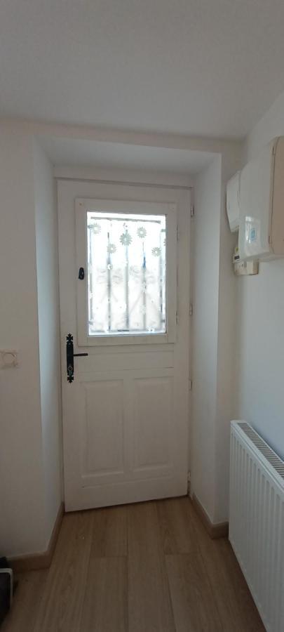 Studio Meuble A Bougival Exterior photo